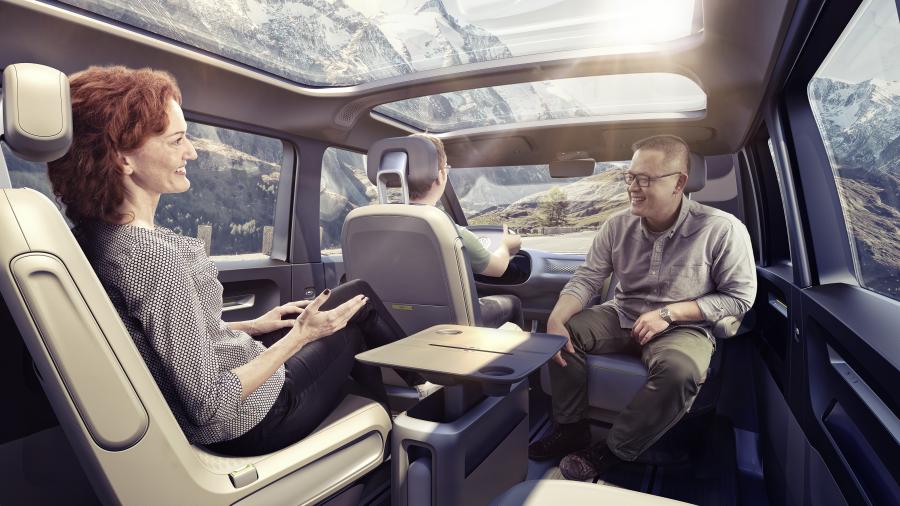 Интерьер Volkswagen I.D. Buzz 2017 года  (фото 18 из 82)